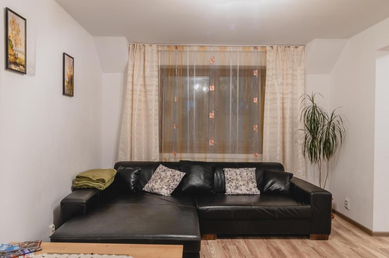 Smb Holiday Apartment Brasov Bagian luar foto
