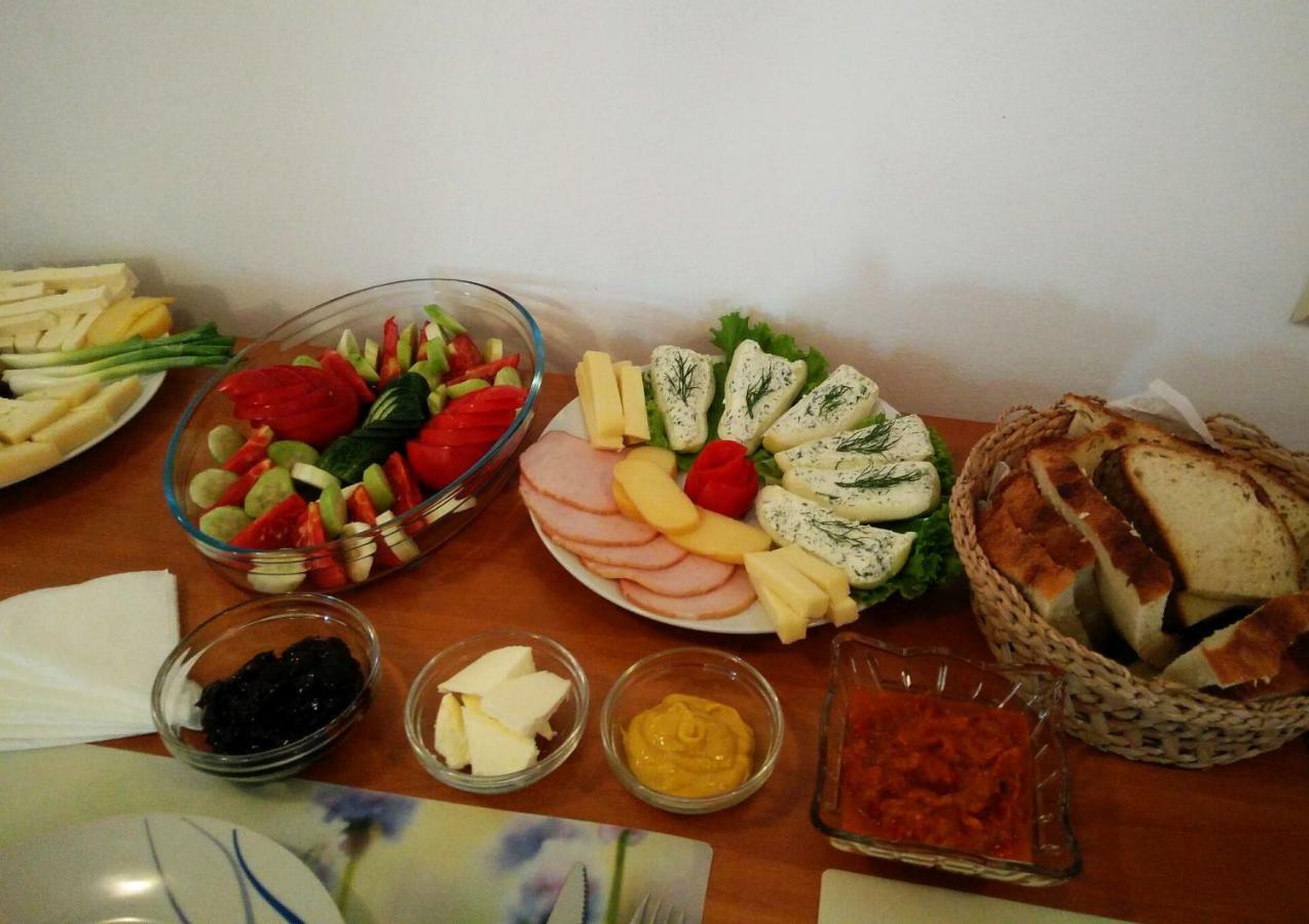 Smb Holiday Apartment Brasov Bagian luar foto
